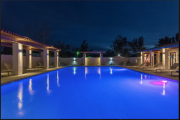 CatSpa Blue Pool